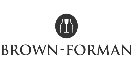 Logotipo de Brown Forman, cliente de Cooperativa.